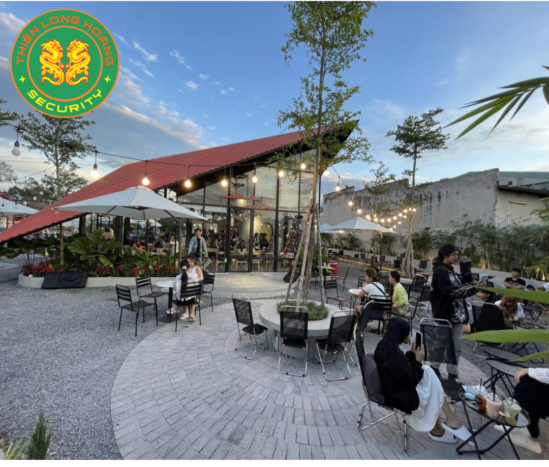 Dịch Vụ Bảo Vệ Quán Cà Phê Chuyên Nghiệp Của Thiên Long Hoàng