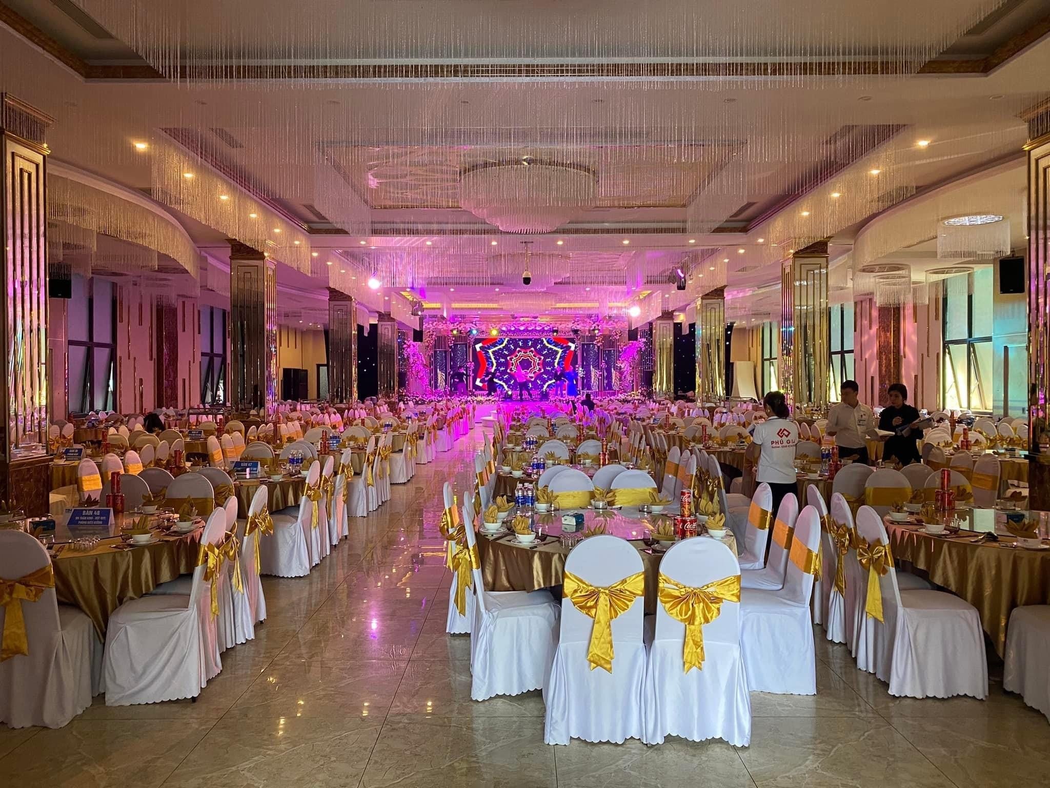 Trung Tâm Tiệc Cưới