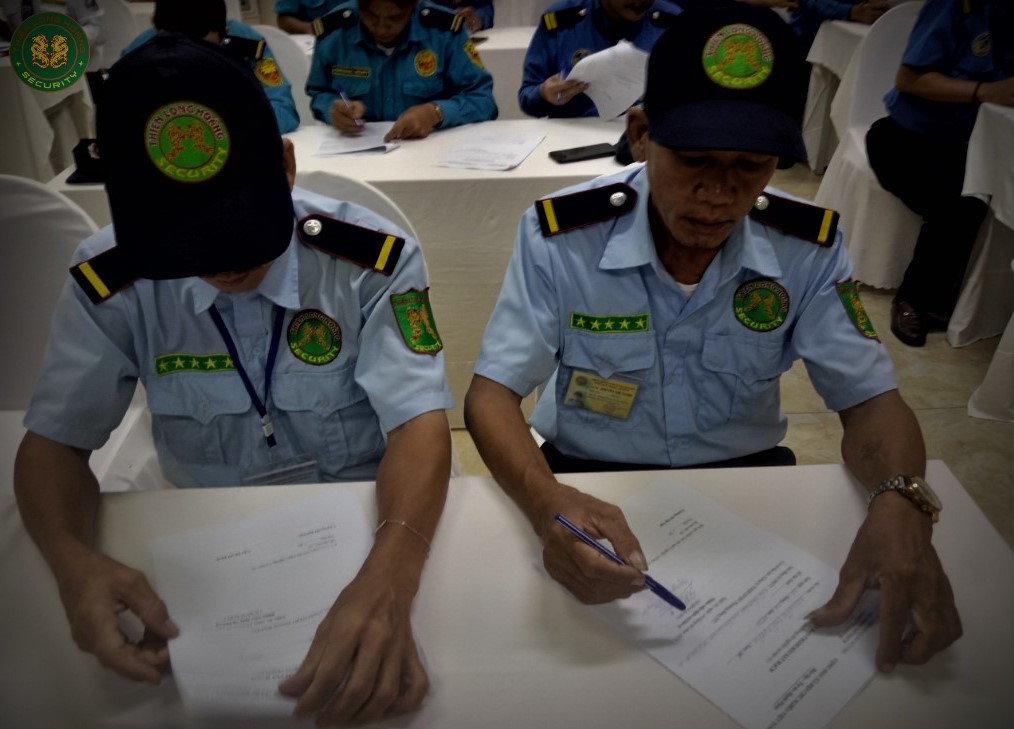 Nhân Viên Bảo Vệ Thiên Long Hoàng Tham Gia Thi Chứng Chỉ Bảo Vệ Định Kì