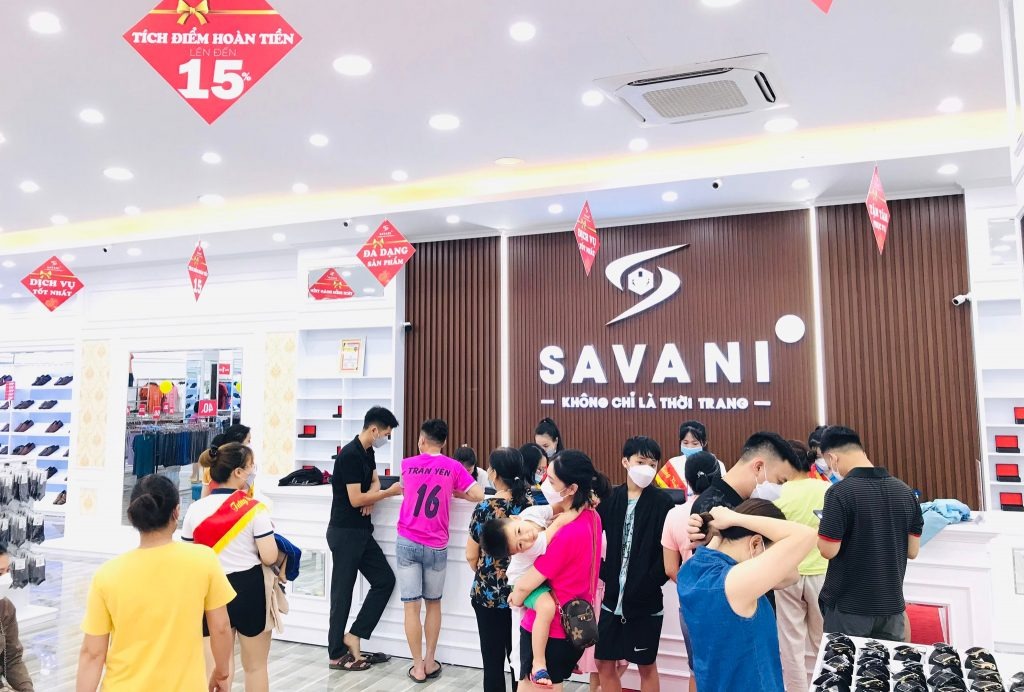 Cửa Hàng Đông Khách