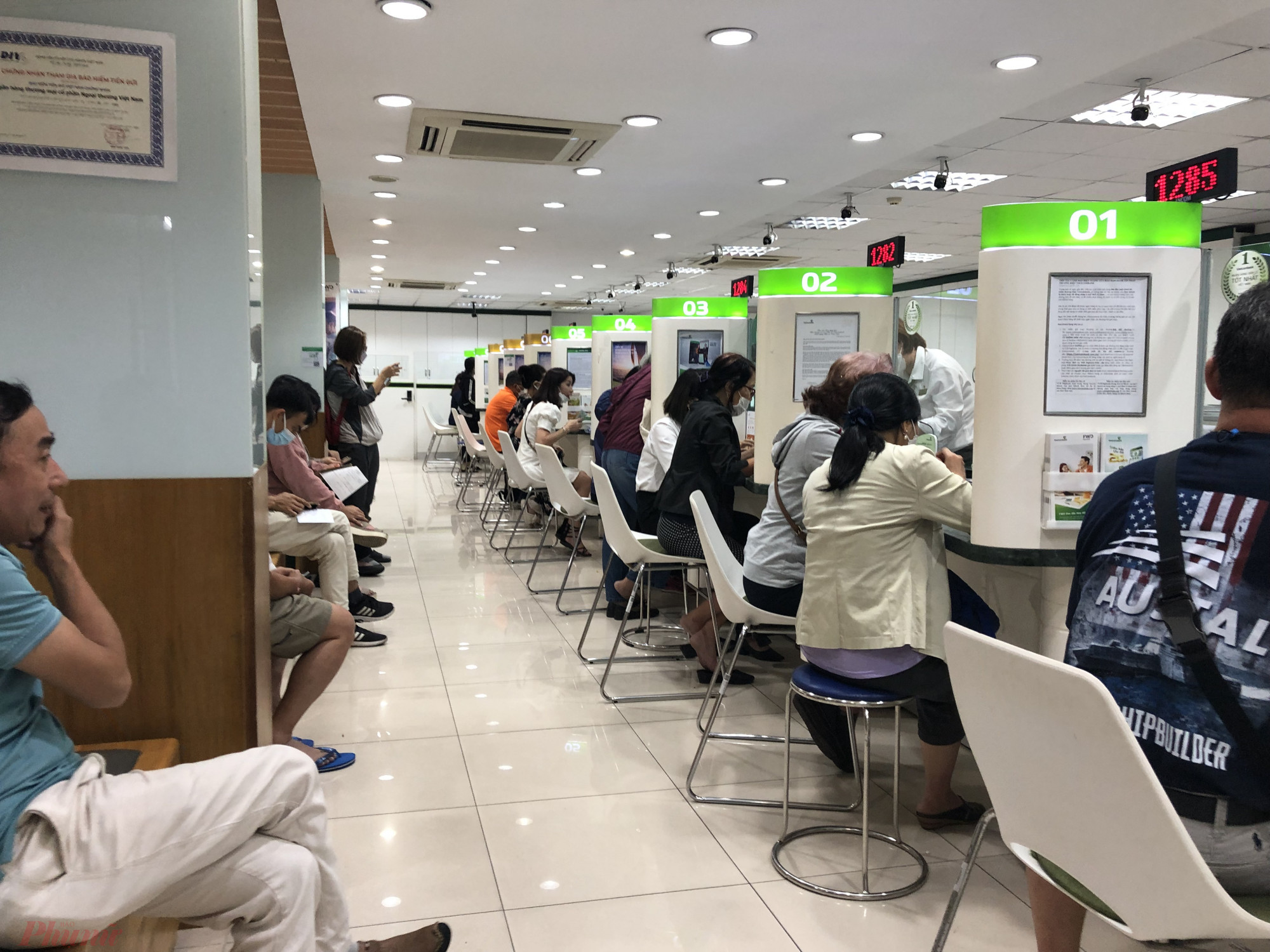 Ngân Hàng Đông Khách