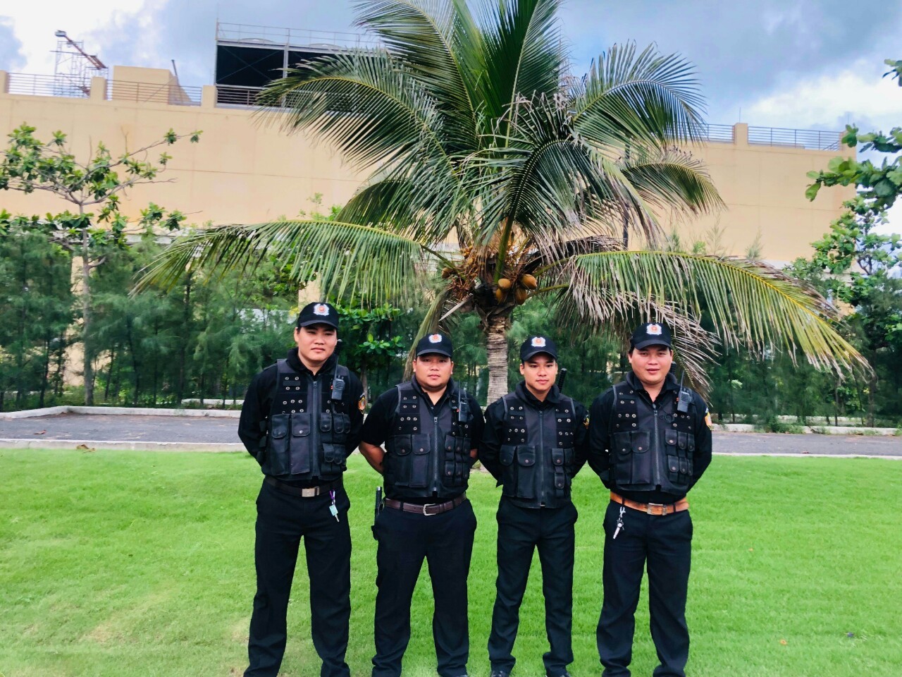 Dịch Vụ Bảo Vệ Con Người