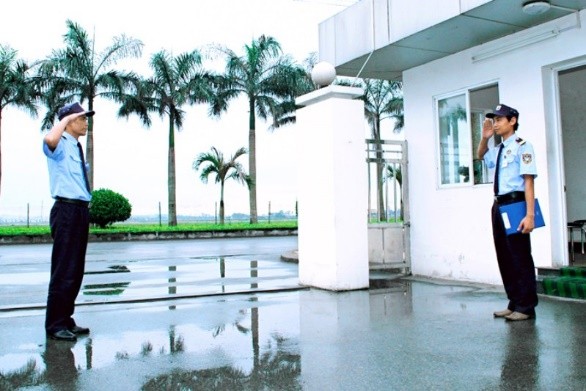 Công việc của nhân viên ca trực sau